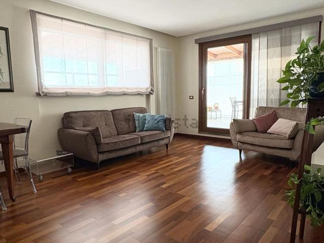 Appartamento in vendita di 170 m² in Via Giuseppe Berto, 169