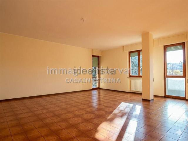 Appartamento in vendita di 170 m² in Via Giuseppe Giacosa