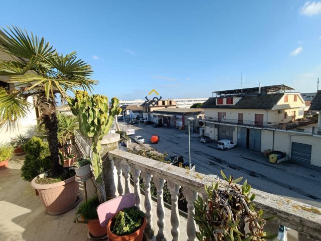Appartamento in vendita di 170 m² in Via Giuseppe Di Vittorio