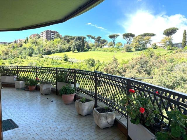 Appartamento in vendita di 170 m² in Via Giuseppe Silla, 77