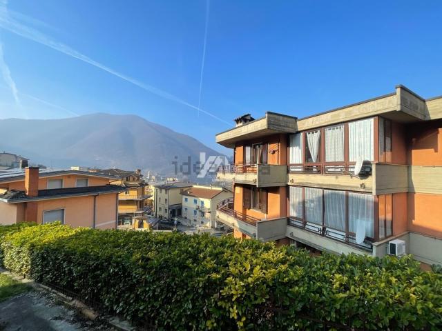 Appartamento in vendita di 170 m² in Via Giuseppe Verginella