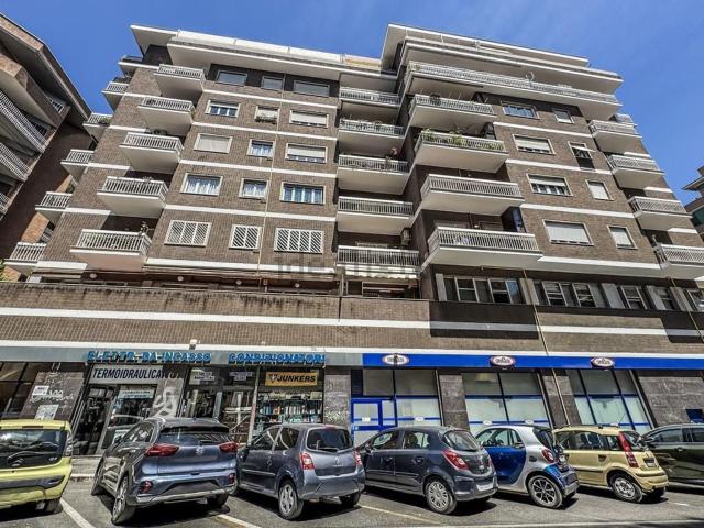 Appartamento in vendita di 170 m² in Via Giovanni Andrea Badoero