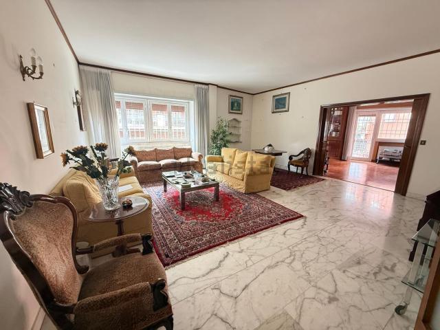 Appartamento in vendita di 170 m² in Via Girolamo Segato