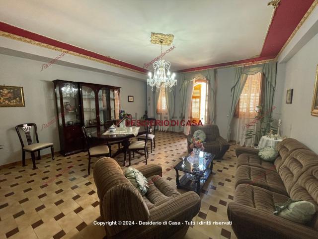 Appartamento in vendita di 170 m² in Via D. Sommariva, 132