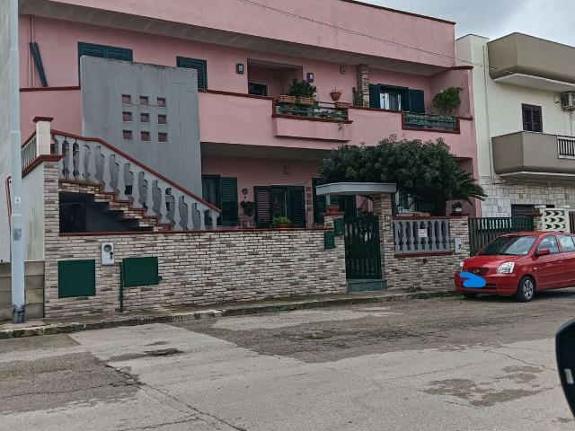 Appartamento in vendita di 170 m² in Via Don Minzoni, 47
