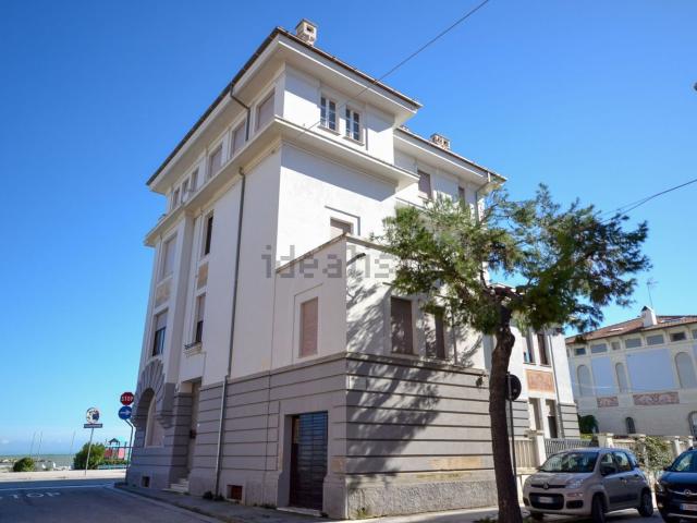 Appartamento in vendita di 170 m² in Via Damiano Chiesa