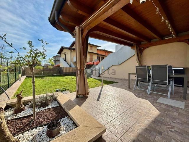Appartamento in vendita di 170 m² in Via Dante Alighieri, 24