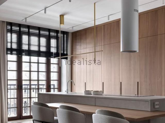 Appartamento in vendita di 170 m² in Via dei Giardini, 21