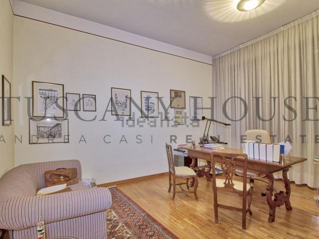 Appartamento in vendita di 170 m² in Via della Madonna del Prato