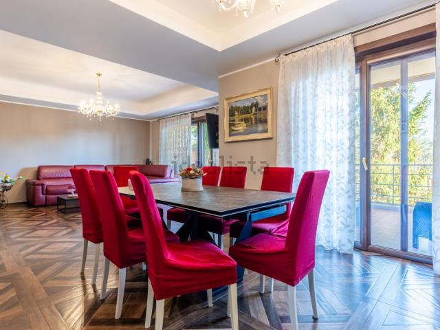 Appartamento in vendita di 170 m² in Via delle Case Basse