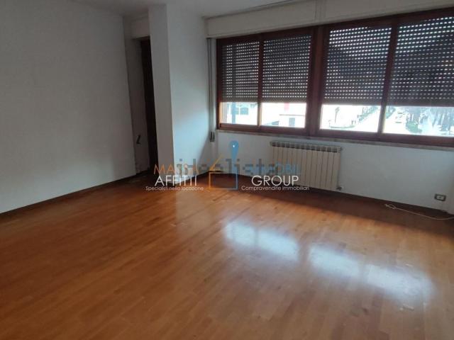 Appartamento in vendita di 170 m² in Via Democrazia, 379