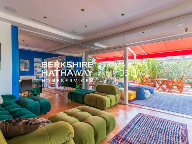 Appartamento in vendita di 170 m² in Via di Villa Bonelli