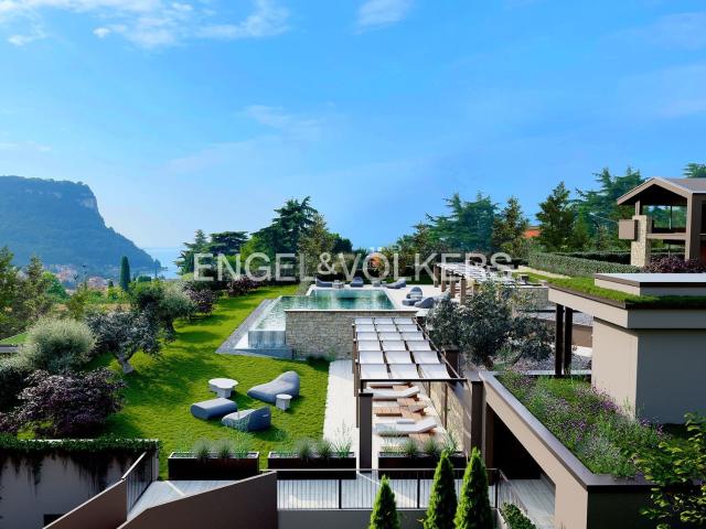 Appartamento in vendita di 170 m² in Via Emilio Salgara