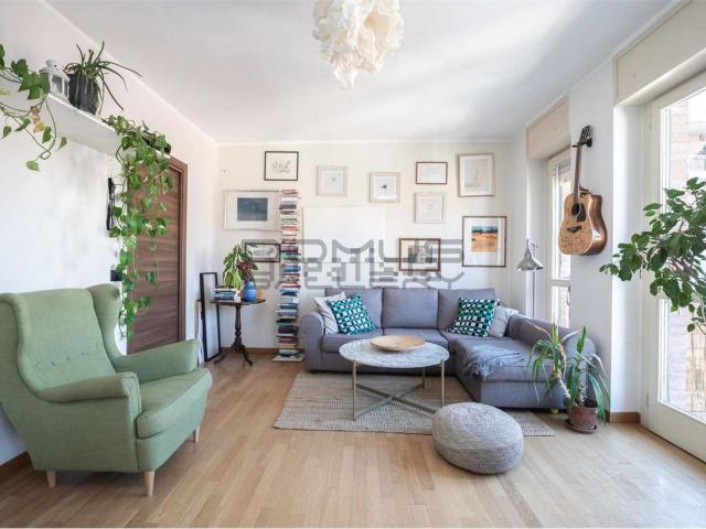 Appartamento in vendita di 170 m² in Via Fiorano, 2