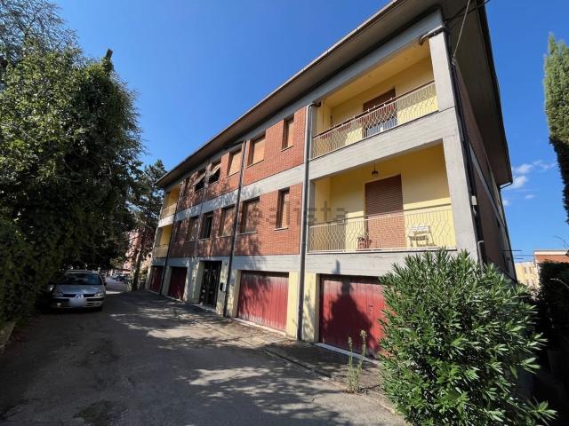 Appartamento in vendita di 170 m² in Via Fratelli Rosselli, 5