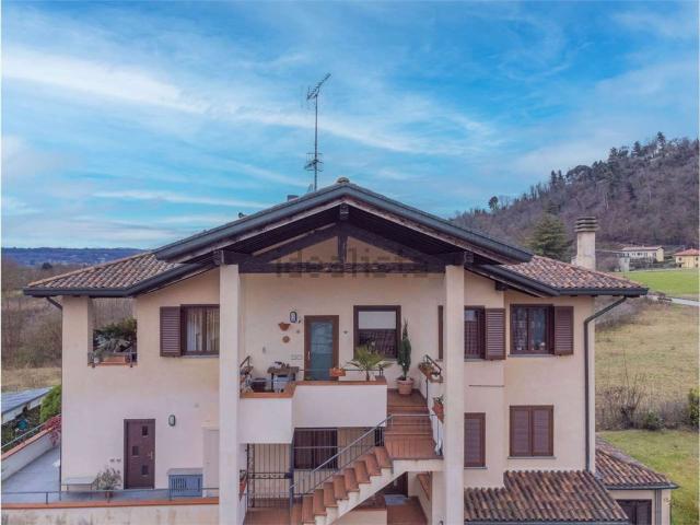 Appartamento in vendita di 170 m² in Via Incasale, 16