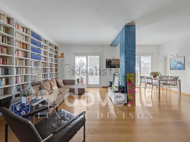 Appartamento in vendita di 170 m² in Via John Fitzgerald Kennedy, 13