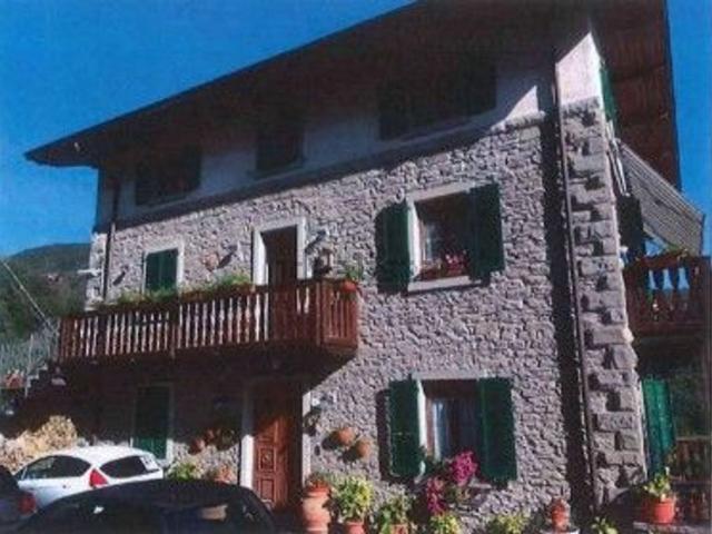 Appartamento in vendita di 170 m² in Via La Maestà, 4