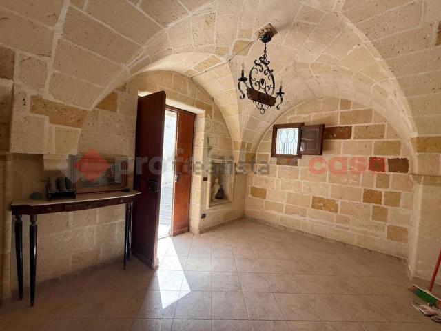 Appartamento in vendita di 170 m² in Via Lacaita Senatore, 38