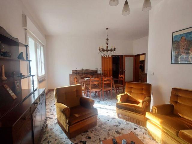 Appartamento in vendita di 170 m² in Via Luigi Gasparinetti