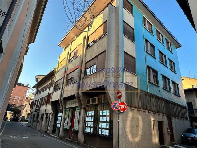 Appartamento in vendita di 170 m² in Via Monsignòr E. Stanislao Verjus, 11