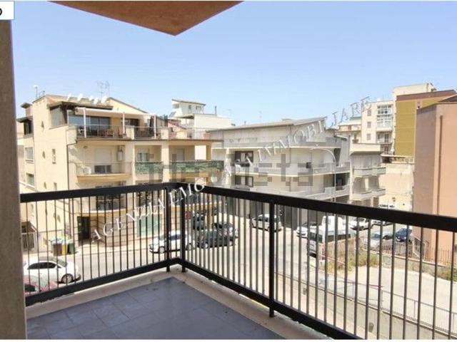 Appartamento in vendita di 170 m² in Via Narici