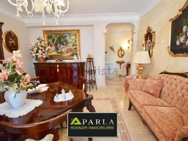 Appartamento in vendita di 170 m² in Via Nilde Iotti