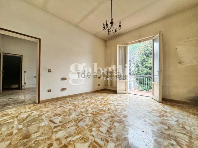 Appartamento in vendita di 170 m² in Via San Colombano