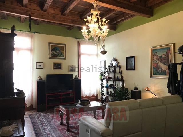 Appartamento in vendita di 170 m² in Via San Rocco