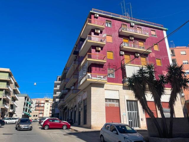 Appartamento in vendita di 170 m² in Via Sebastiano Olivieri, 37