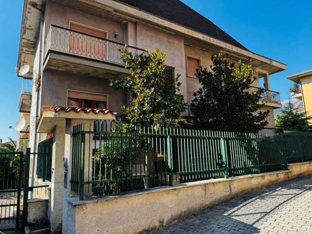Appartamento in vendita di 170 m² in Via Pola