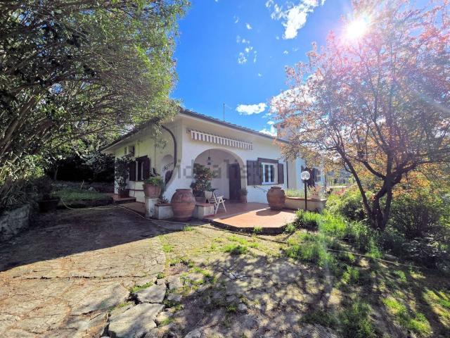 Appartamento in vendita di 170 m² in Via Paesetto