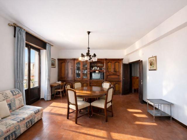 Appartamento in vendita di 170 m² in Via Panoramica
