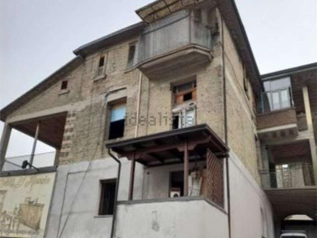 Appartamento in vendita di 170 m² in Via Piano, 62