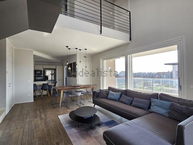 Appartamento in vendita di 170 m² in Via Privata Saverio De Santis