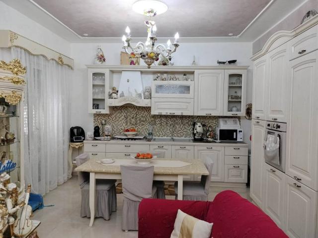 Appartamento in vendita di 170 m² in Via Rovereto, 45