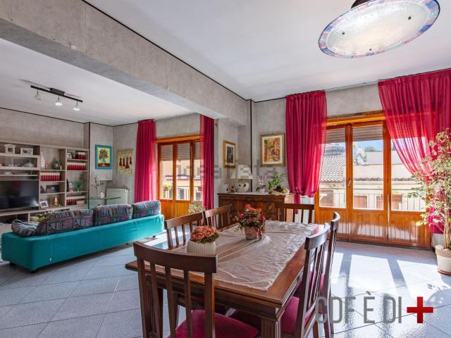 Appartamento in vendita di 170 m² in Via Roma