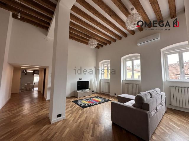Appartamento in vendita di 170 m² in Via Roma, 20