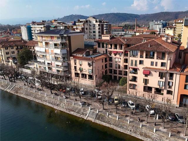 Appartamento in vendita di 170 m² in Via Roma