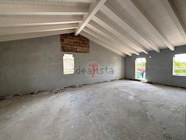 Appartamento in vendita di 170 m² in Via Roma