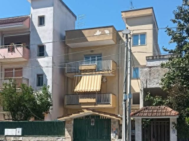 Appartamento in vendita di 170 m² in Via Raffaello Sanzio, 14