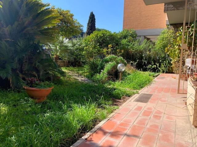 Appartamento in vendita di 170 m² in Via Ragazzi del &apos 99