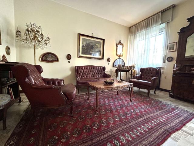 Appartamento in vendita di 170 m² in Via Tortona, 74