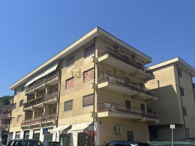 Appartamento in vendita di 170 m² in Via Tevere, 61