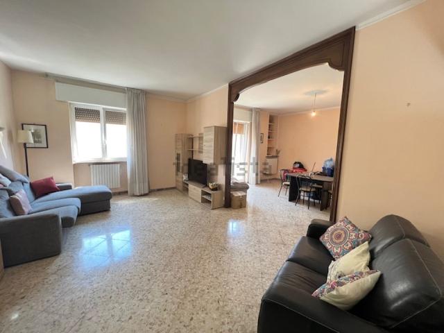 Appartamento in vendita di 170 m² in Viale Aldo Moro