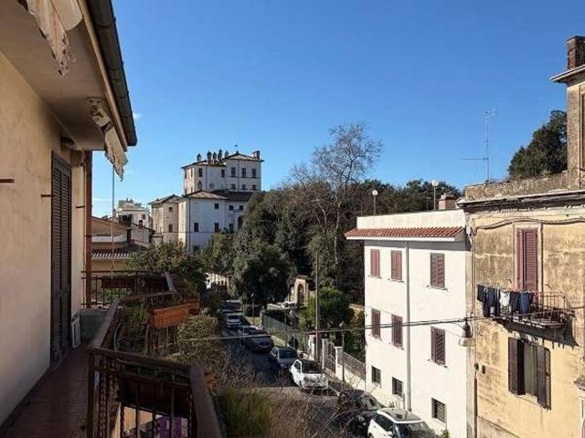 Appartamento in vendita di 170 m² in Viale Antonietta Chigi