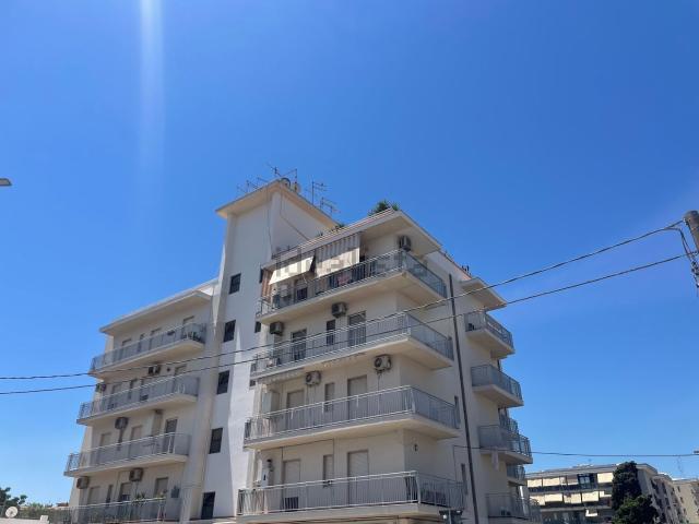 Appartamento in vendita di 170 m² in Viale dei Comuni