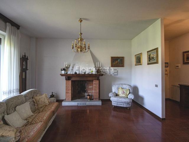 Appartamento in vendita di 170 m² in Viale Galileo Galilei