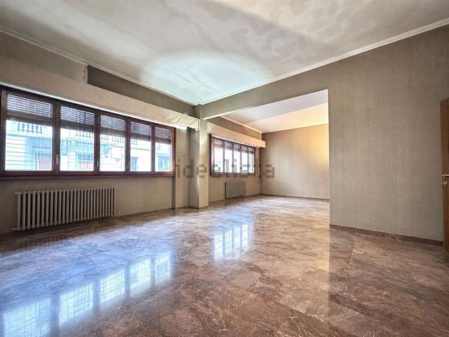 Appartamento in vendita di 170 m² in Viale Giuseppe Mazzini