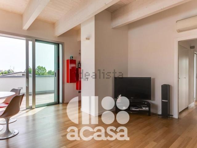 Appartamento in vendita di 170 m² in Viale Mario Angeloni